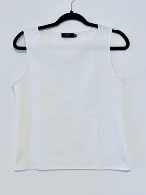 Studio M White Sleeveless Tank Top SZ.M